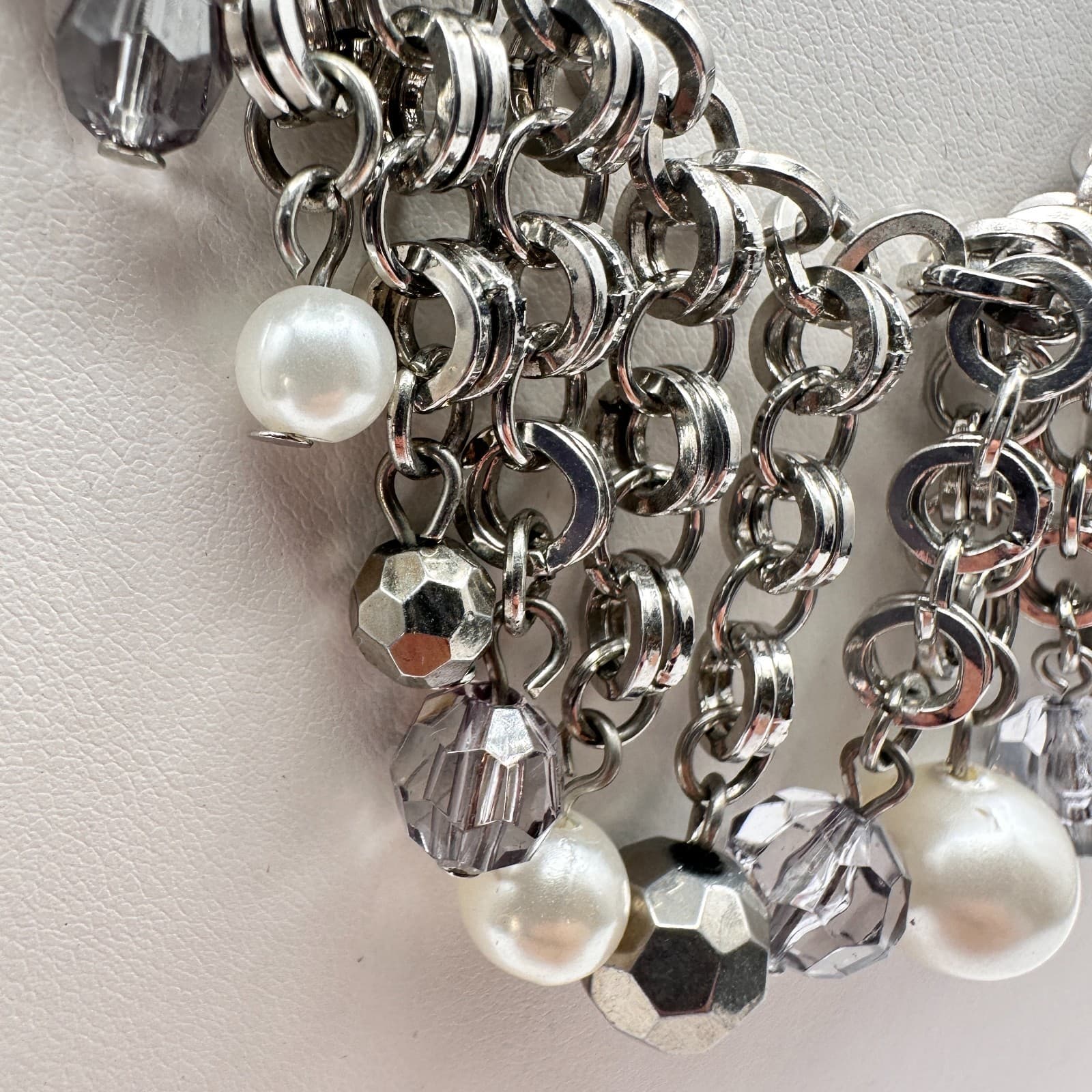 Vintage 90s Silver Tone Bib Necklace Faux Pearl Beaded Charm Women's Jewelry 90s - Thumbnail 5