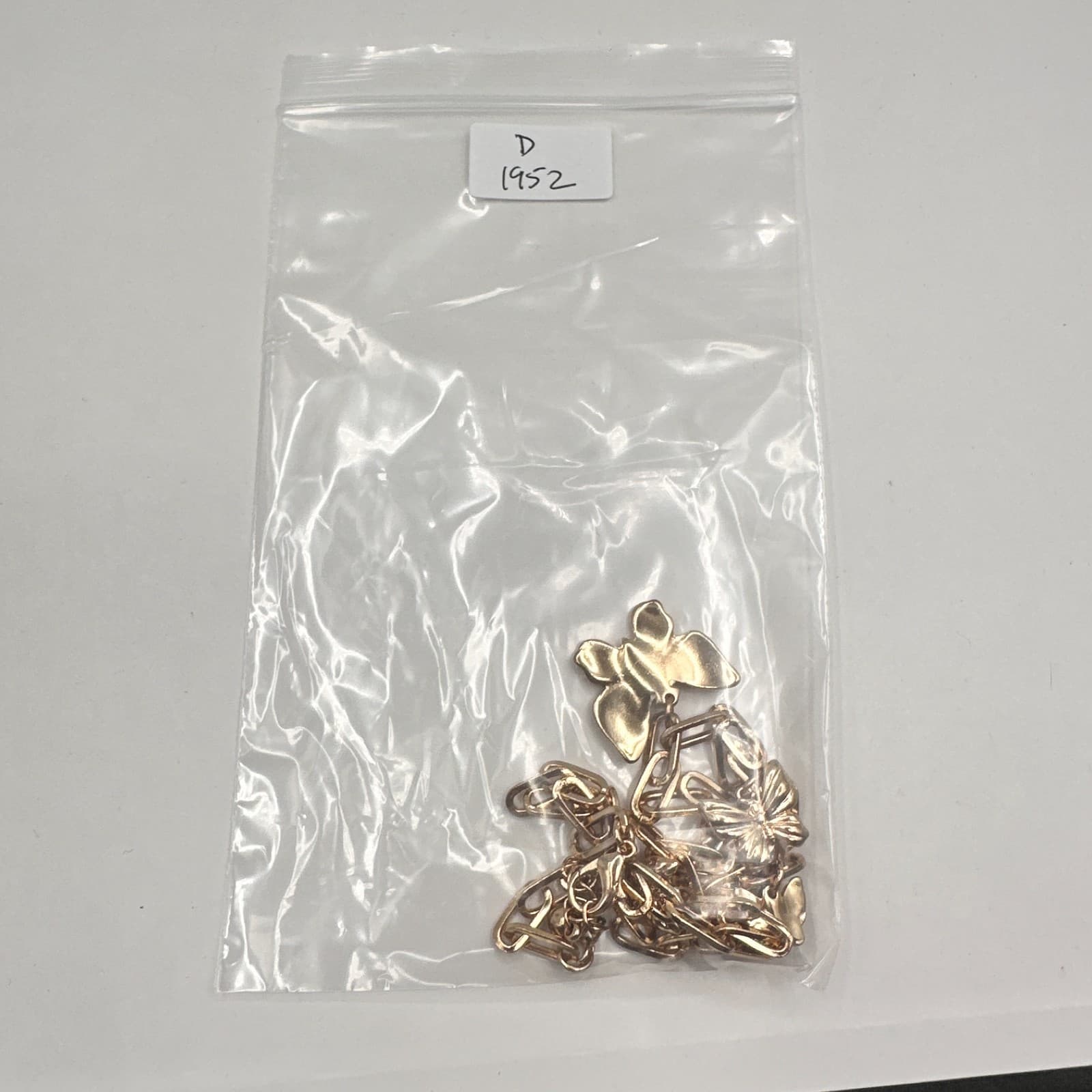 Vintage 90s Gold Tone Butterfly Charm Paperclip Chain Necklace Fashion Jewelry - Thumbnail 11