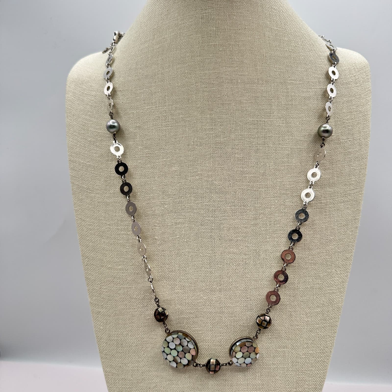 Vintage 80s Mother Pearl Hematite Mosaic Open Circle Link Necklace Retro Jewelry - Thumbnail 10