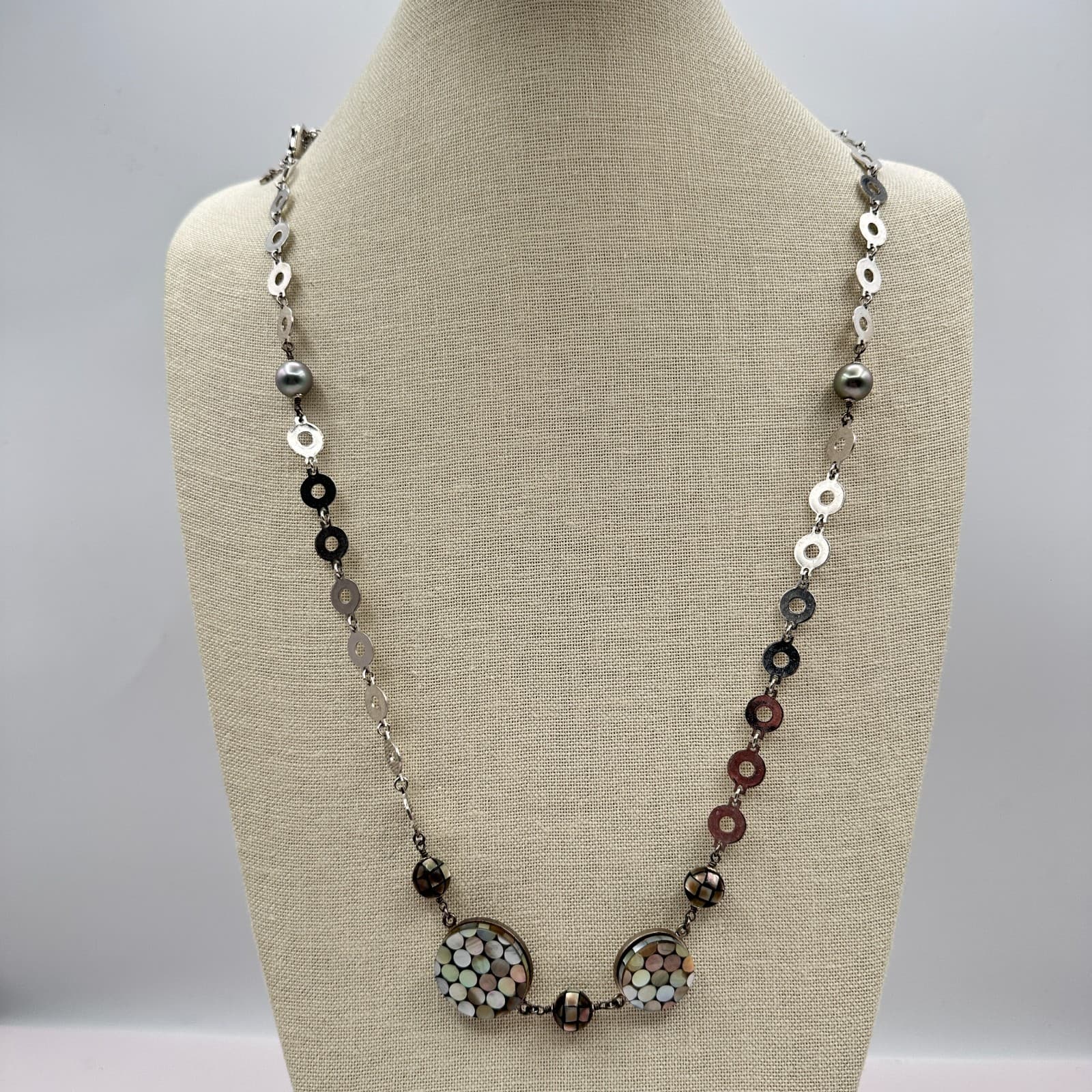 Vintage 80s Mother Pearl Hematite Mosaic Open Circle Link Necklace Retro Jewelry - Thumbnail 2