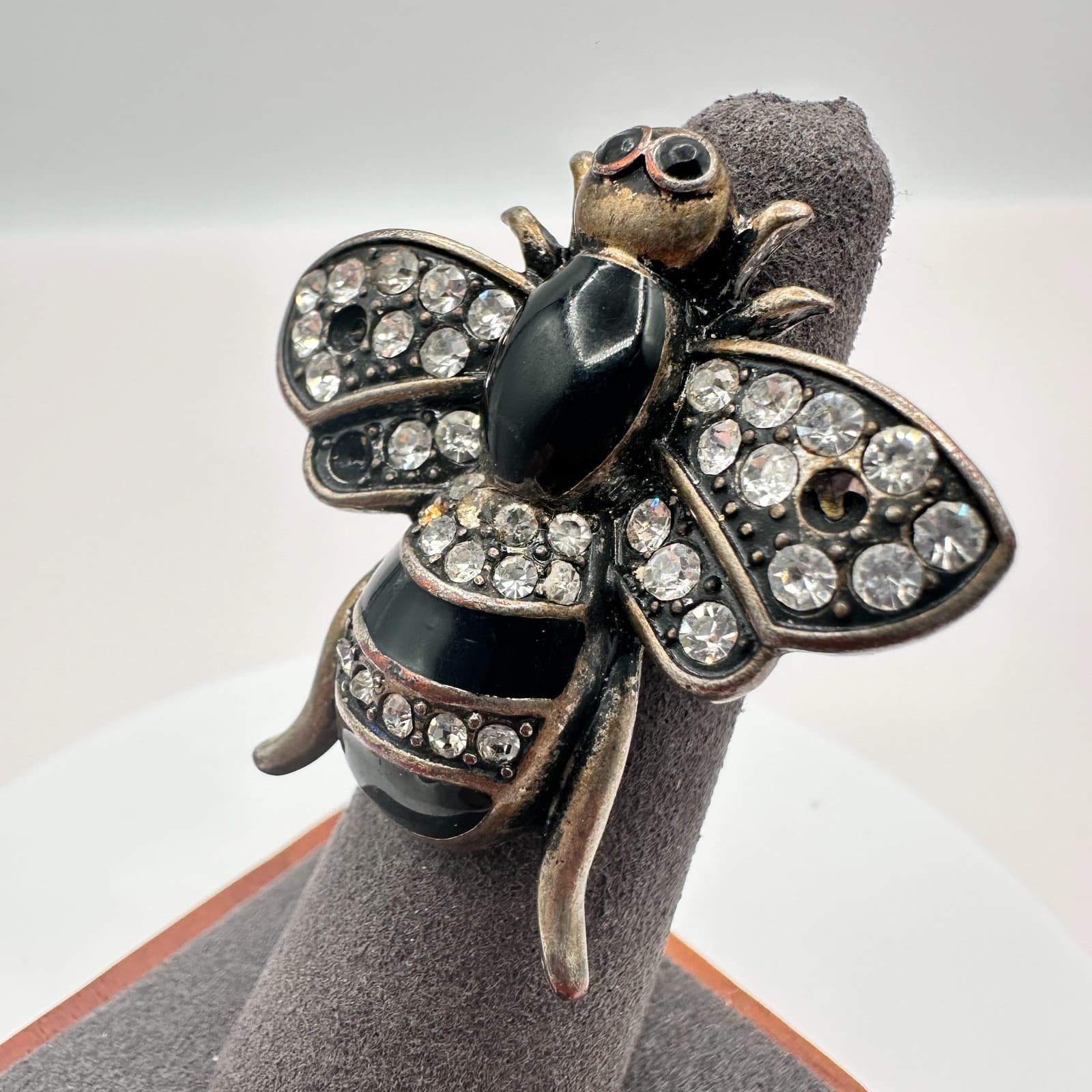 Vintage 80s Crystal Rhinestone Enamel Bee Insect Statement Ring Fashion Jewelry - Thumbnail 4