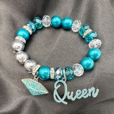 Vintage Y2K Rhinestones Queen Diamond Charm Silver Tone Bracelet Beaded Jewelry - Thumbnail 7