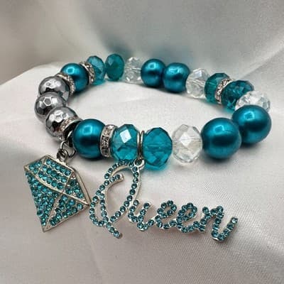 Vintage Y2K Rhinestones Queen Diamond Charm Silver Tone Bracelet Beaded Jewelry - Thumbnail 3