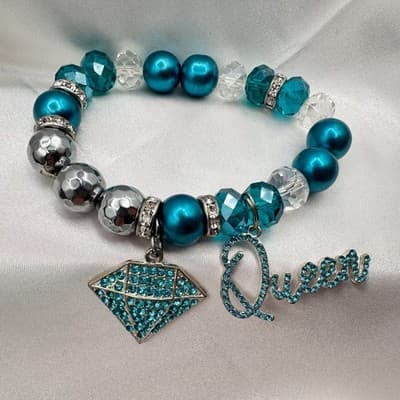 Vintage Y2K Rhinestones Queen Diamond Charm Silver Tone Bracelet Beaded Jewelry - Thumbnail 4