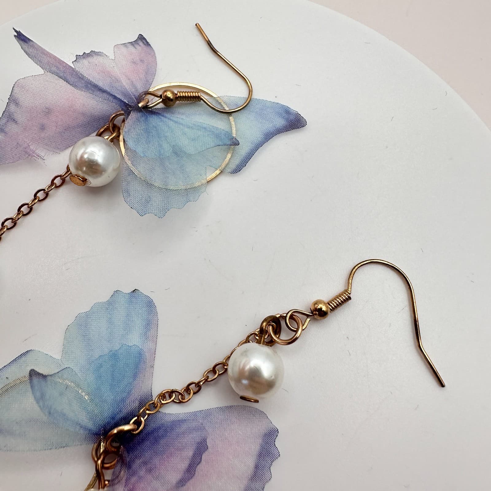 Vintage 90s Butterfly Wings Dangle Earrings Faux Pearl Gold Tone Boho Jewelry - Thumbnail 7
