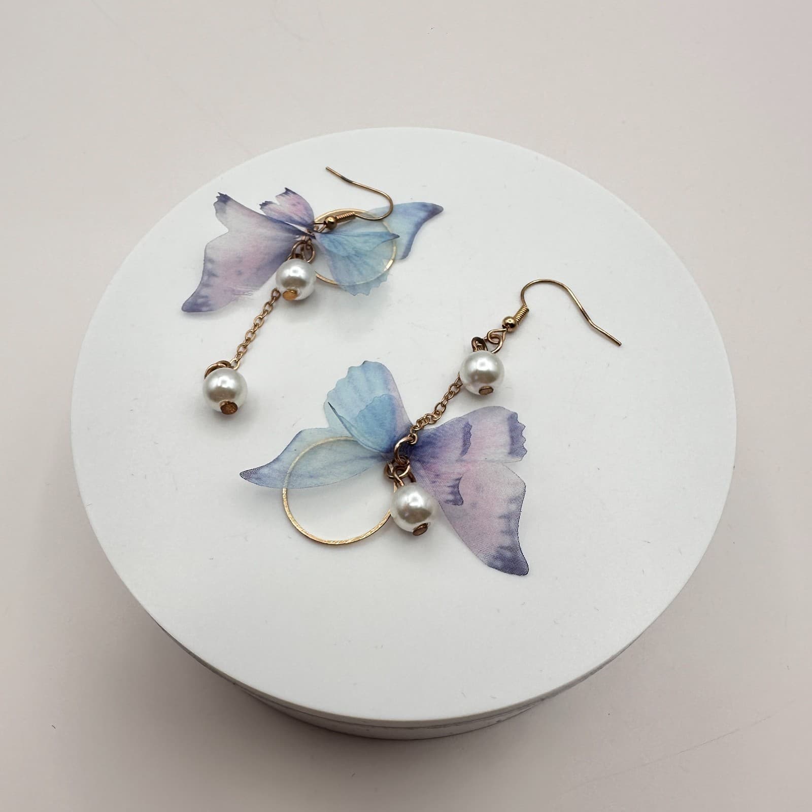 Vintage 90s Butterfly Wings Dangle Earrings Faux Pearl Gold Tone Boho Jewelry - Thumbnail 8