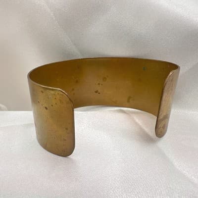 Vintage 90s Gold Tone Wide Cuff Bracelet Boho Estate Classic Fashion Jewelry - Thumbnail 4
