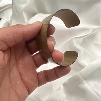 Vintage 90s Gold Tone Wide Cuff Bracelet Boho Estate Classic Fashion Jewelry - Thumbnail 9
