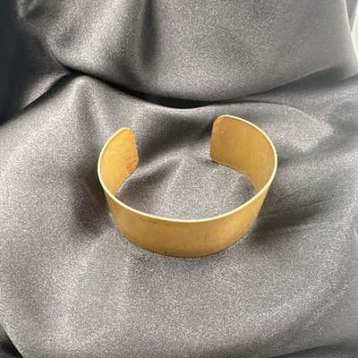 Vintage 90s Gold Tone Wide Cuff Bracelet Boho Estate Classic Fashion Jewelry - Thumbnail 8
