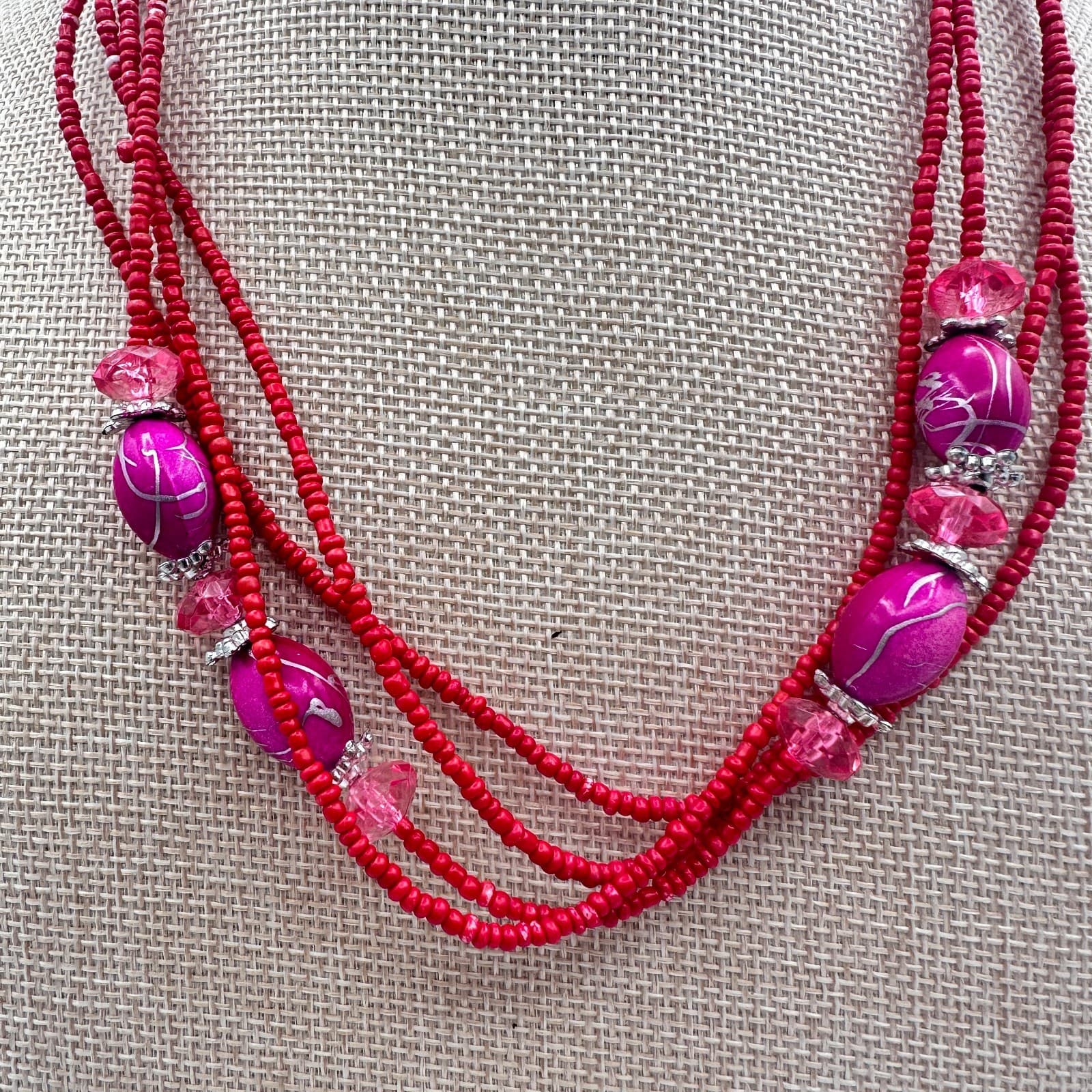 Vintage Y2K Silver Tone Multi Strand Red Seed Pink Glass Beaded Necklace Jewelry - Thumbnail 3