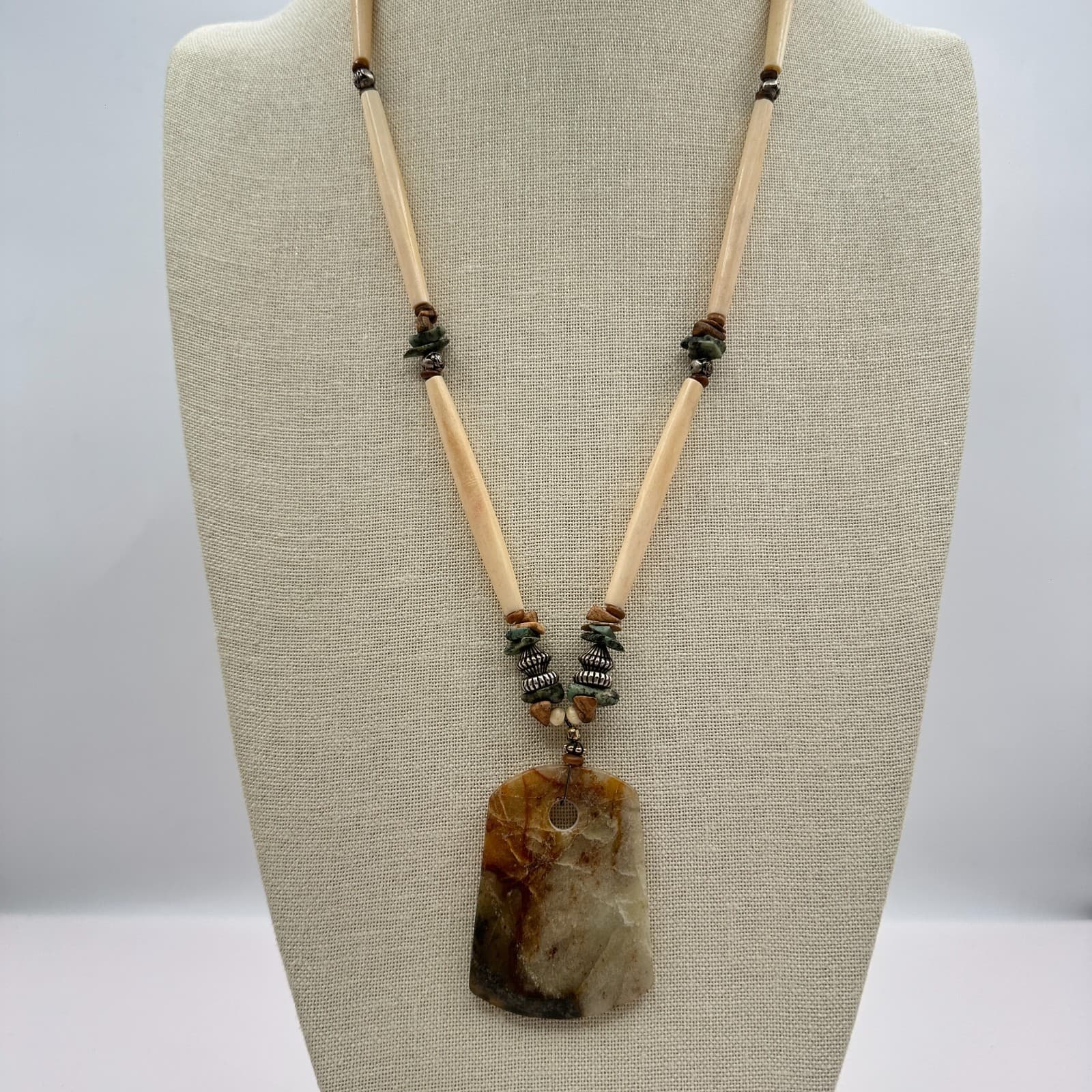 Vintage Southwestern Earthy Resin Pendant Hairpipe Necklace Boho Bead Statement - Thumbnail 9