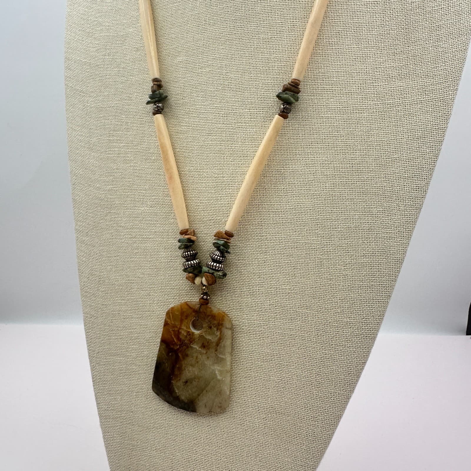 Vintage Southwestern Earthy Resin Pendant Hairpipe Necklace Boho Bead Statement - Thumbnail 2