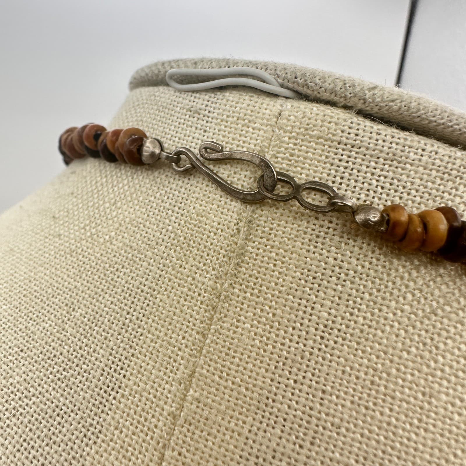 Vintage Southwestern Earthy Resin Pendant Hairpipe Necklace Boho Bead Statement - Thumbnail 8