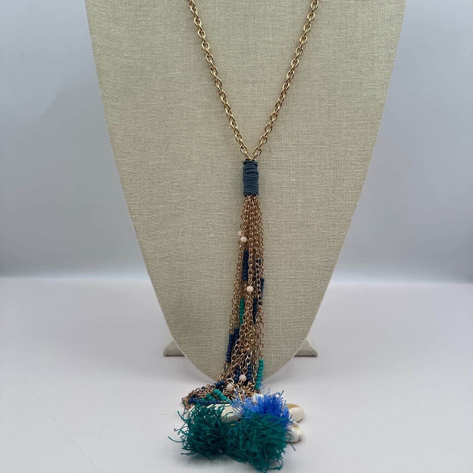 Vintage Y2K GoldTone Tassel Necklace Cowrie Shells Beads Classic Fashion Jewelry