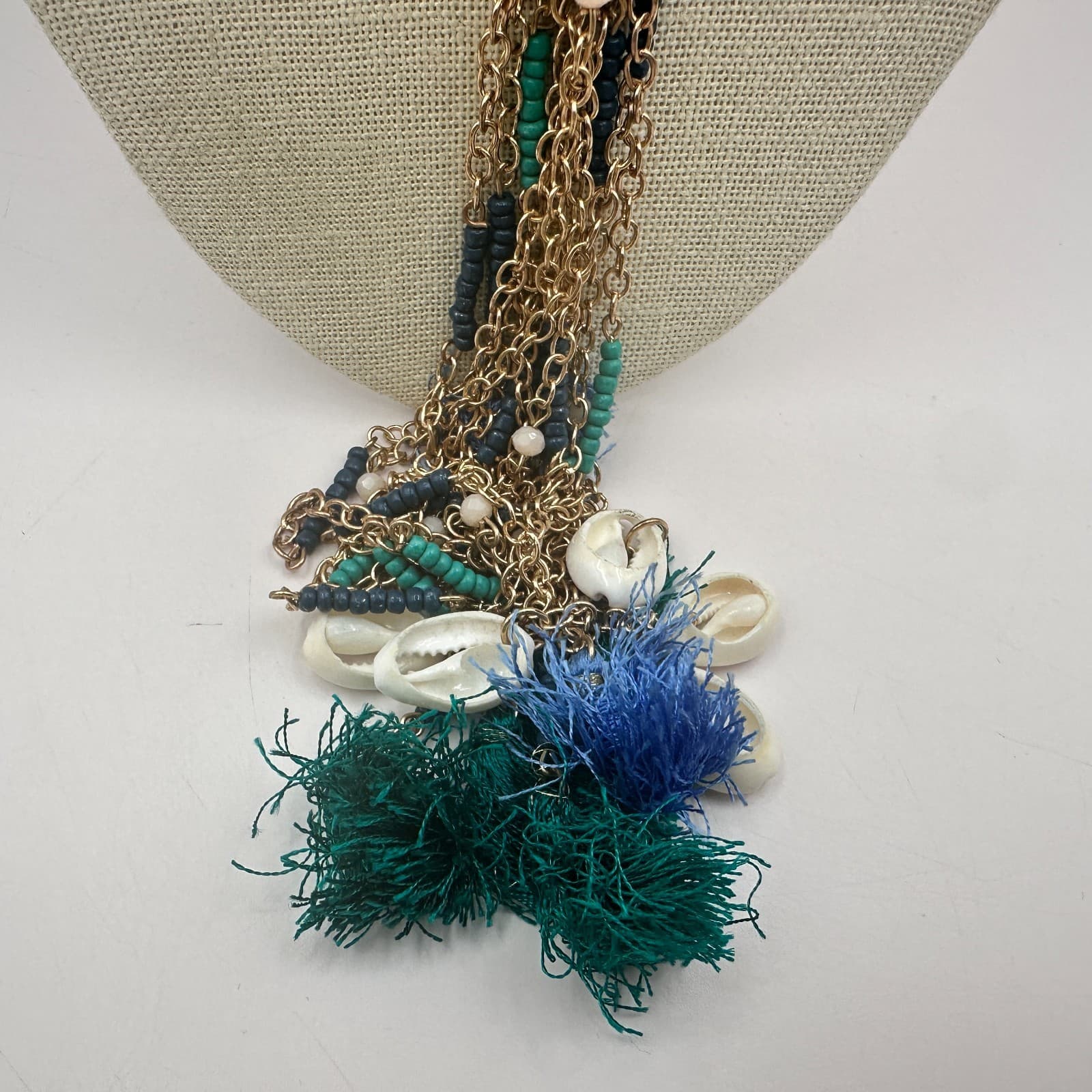 Vintage Y2K GoldTone Tassel Necklace Cowrie Shells Beads Classic Fashion Jewelry - Thumbnail 6