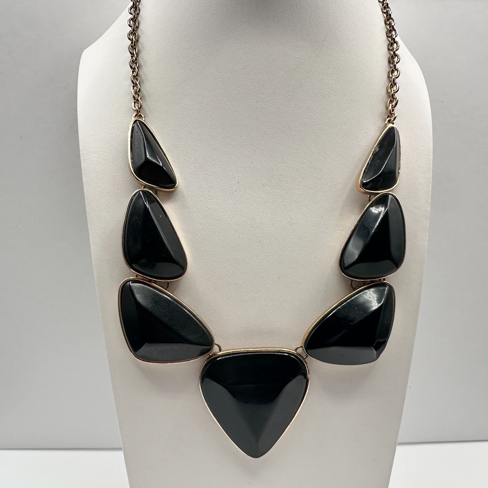 Vintage 90s Black Onyx Style Statement Necklace Gold Tone Geometric Jewelry Y2K - Thumbnail 5