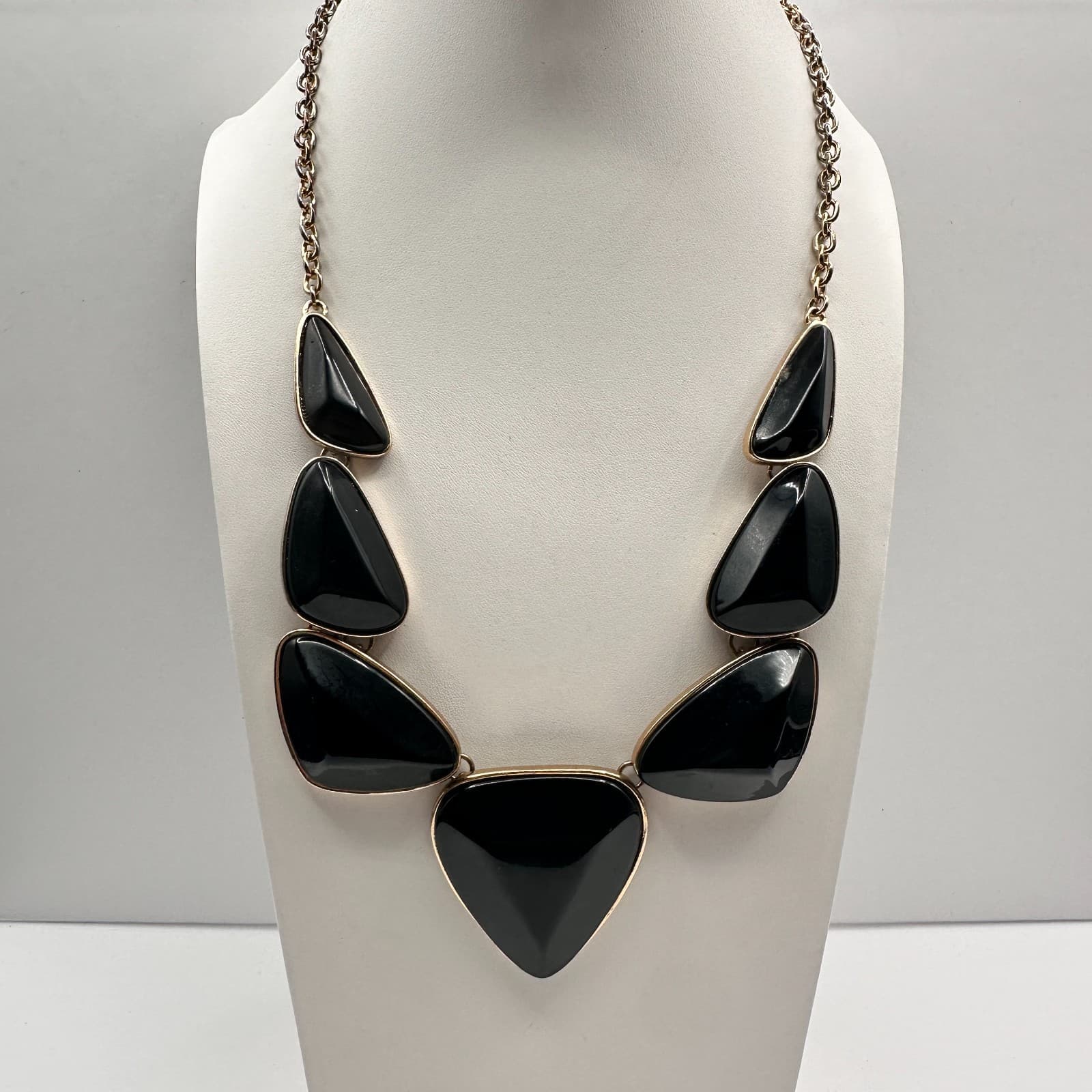 Vintage 90s Black Onyx Style Statement Necklace Gold Tone Geometric Jewelry Y2K - Thumbnail 3