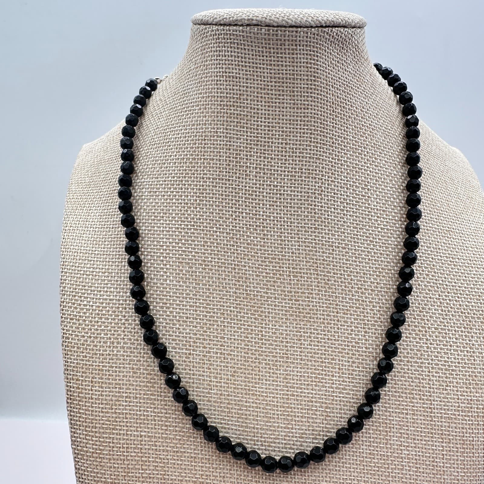 Vintage 90s Black Faceted Glass Bead Necklace Classic Minimalist Goth Jewelry - Thumbnail 7