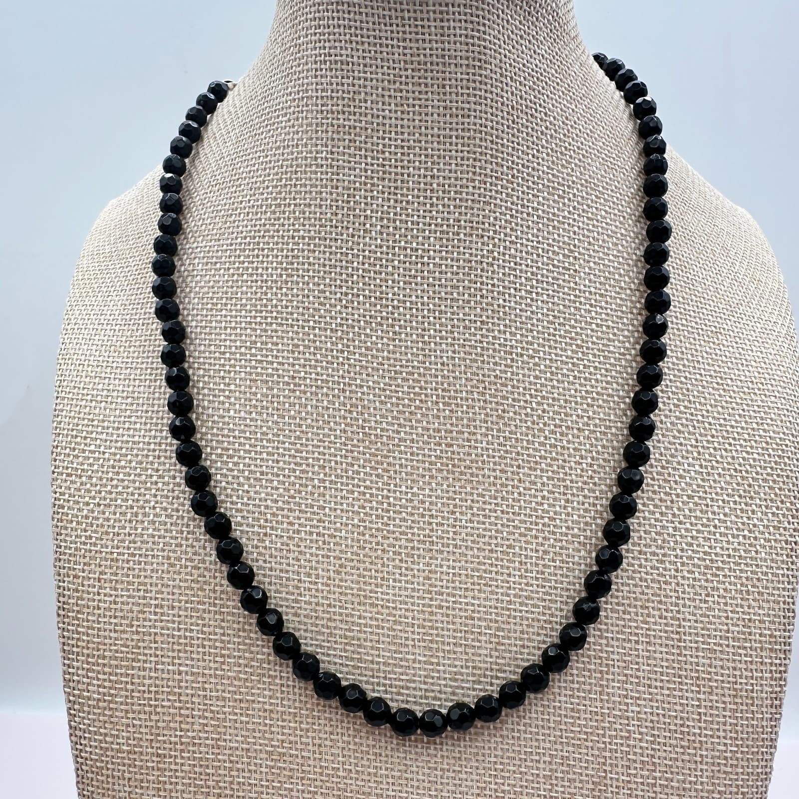 Vintage 90s Black Faceted Glass Bead Necklace Classic Minimalist Goth Jewelry - Thumbnail 2