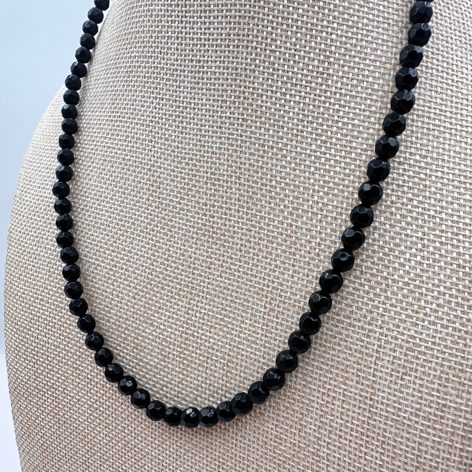 Vintage 90s Black Faceted Glass Bead Necklace Classic Minimalist Goth Jewelry - Thumbnail 6