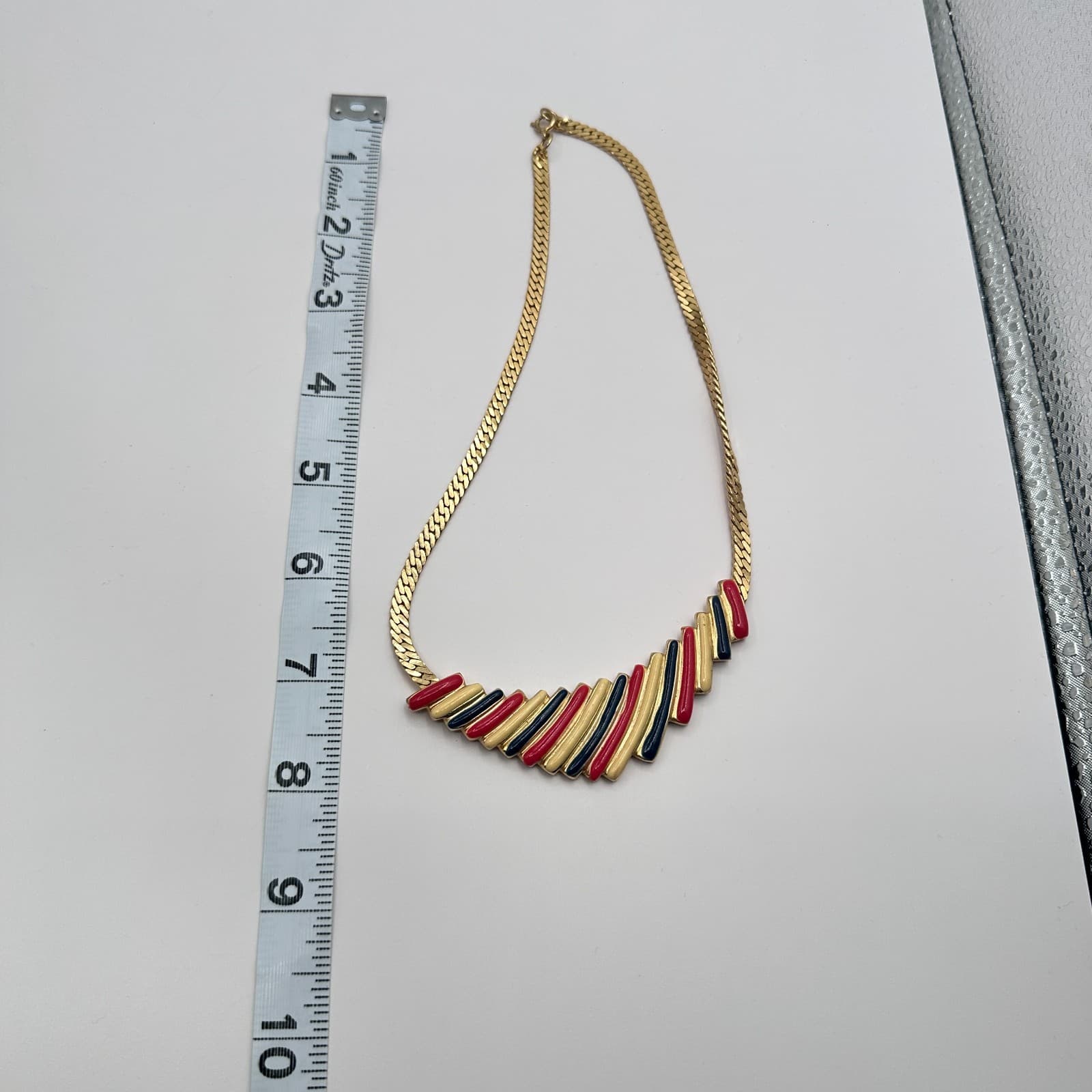 Vintage Y2K Gold Tone Retro Enamel Herringbone Necklace Classic Women's Jewelry - Thumbnail 9