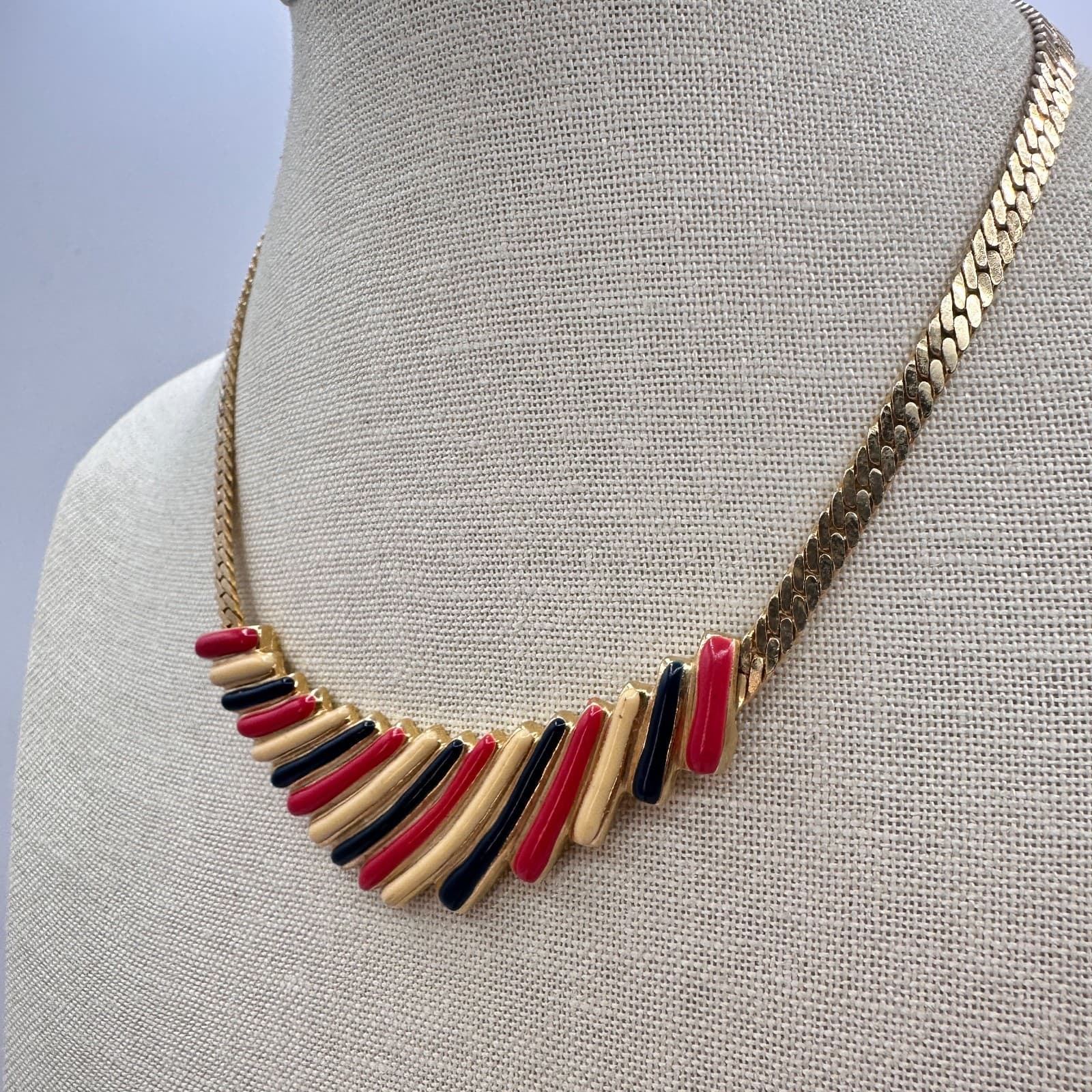Vintage Y2K Gold Tone Retro Enamel Herringbone Necklace Classic Women's Jewelry - Thumbnail 6