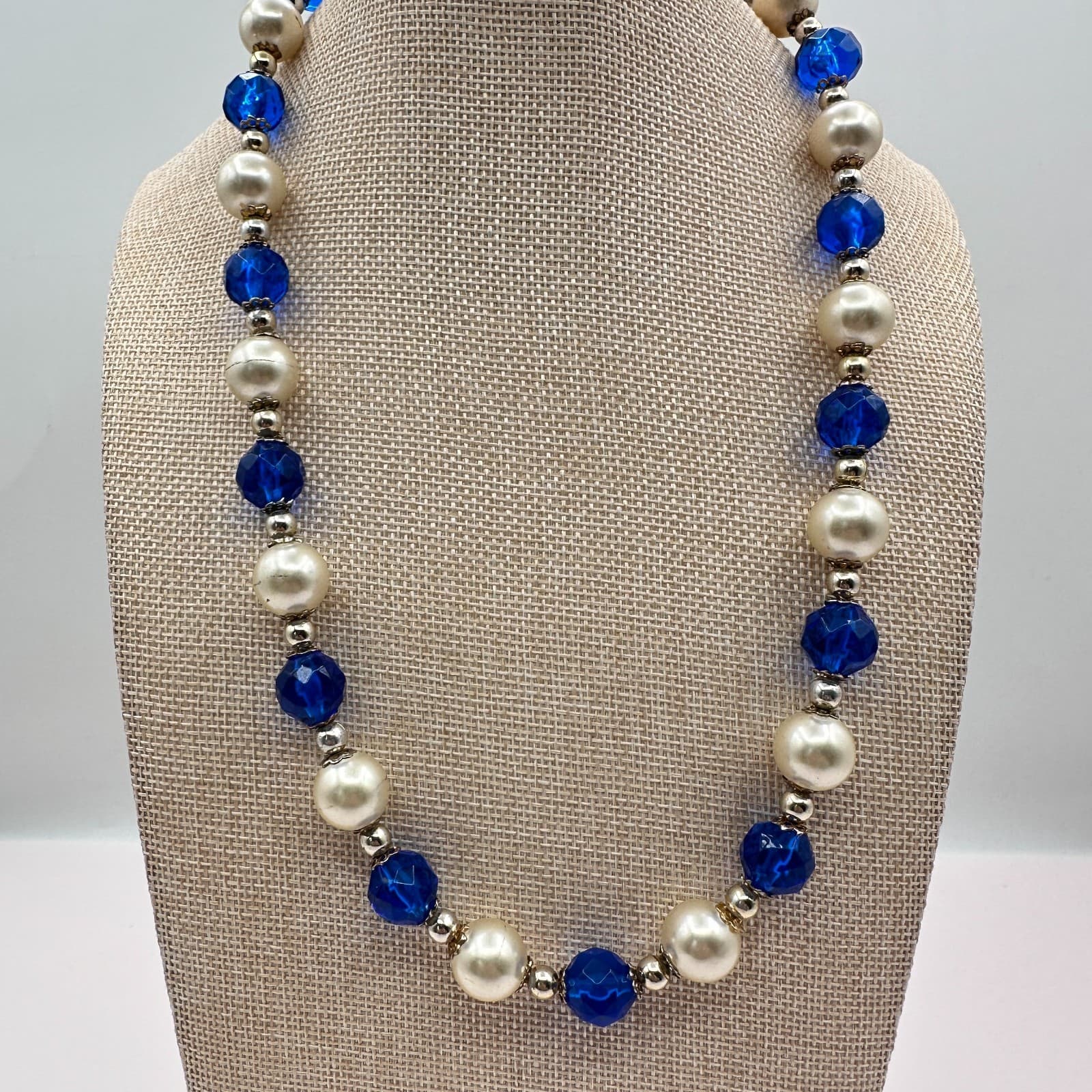 Vintage 90s Silver Tone Faux Pearl Faceted Beaded Necklace Women's Jewelry Y2K - Thumbnail 6