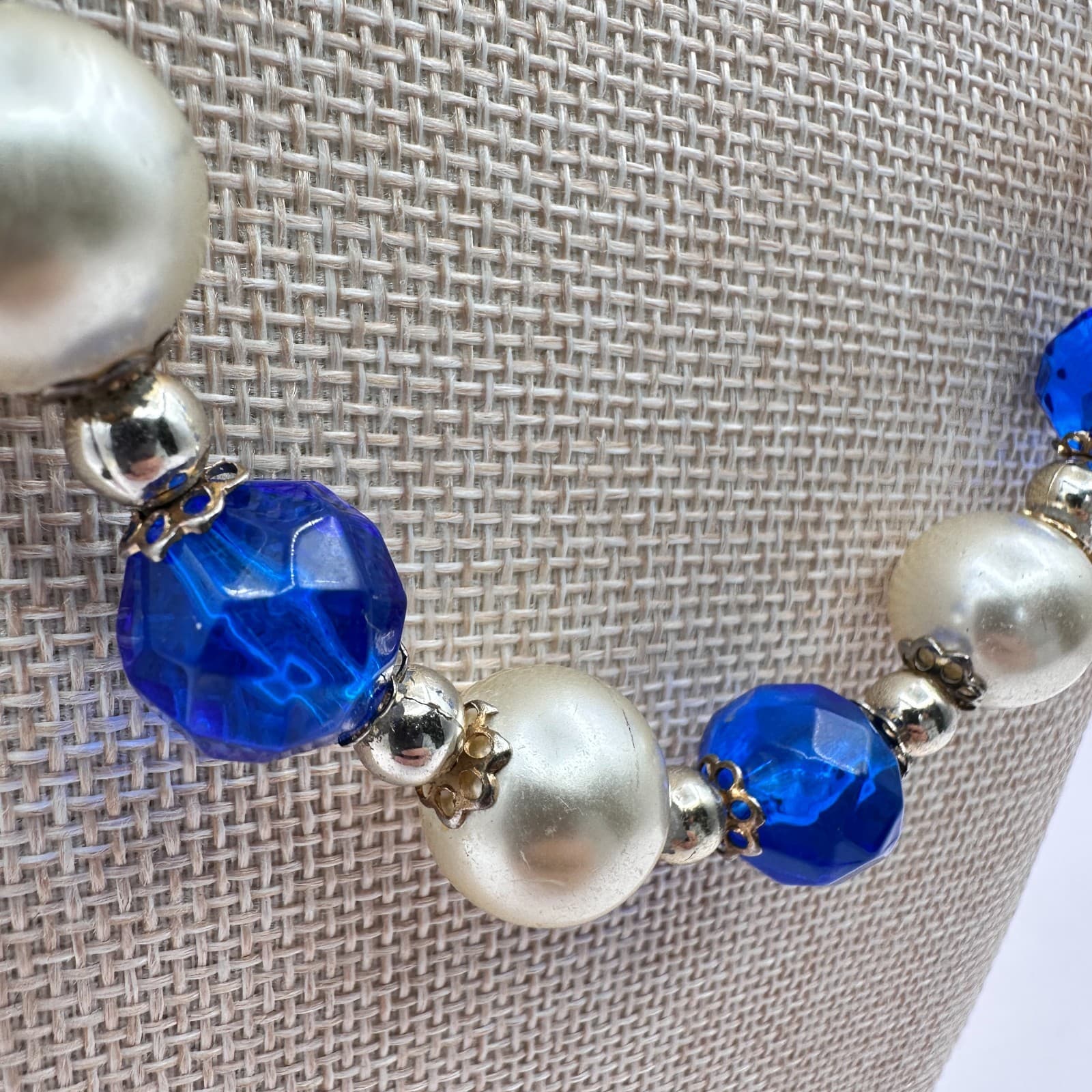 Vintage 90s Silver Tone Faux Pearl Faceted Beaded Necklace Women's Jewelry Y2K - Thumbnail 8