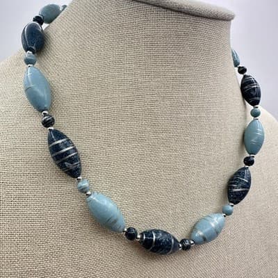 Vintage 80s Blue Mottled Bead Necklace SilverTone Striped Boho Statement Jewelry - Thumbnail 2