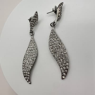 Vintage Y2K Clear Rhinestone Curved Leaf Dangle Earrings Silver Tone Jewelry - Thumbnail 4