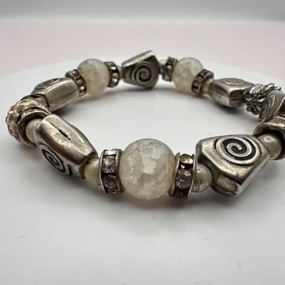 Vintage 90s Hamsa Hand Charm Stretch Bracelet Silver Tone Rhinestone Beaded Boho - Thumbnail 4