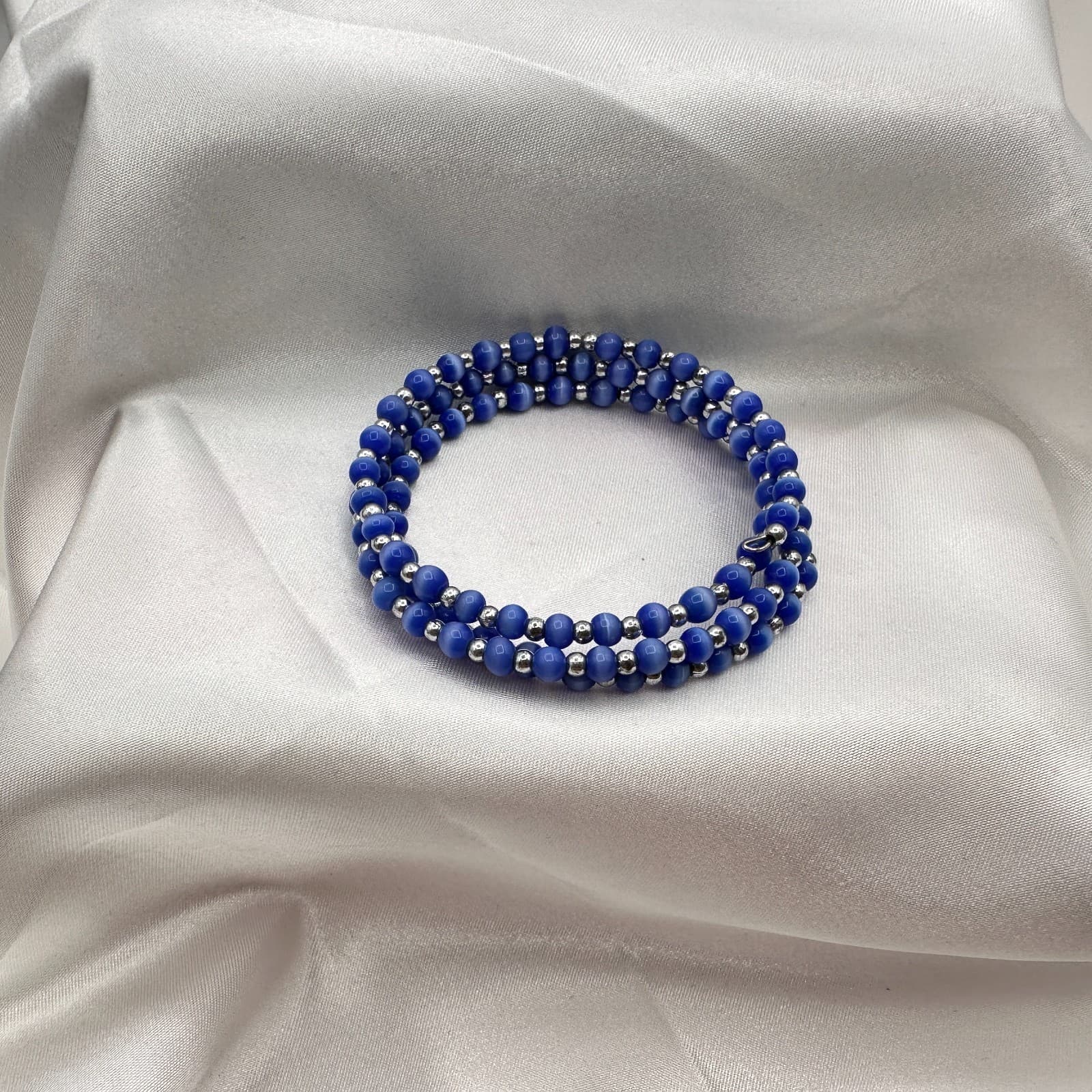 Vintage 90s Blue Glass Bead Coil Wrap Bracelet Silver Tone Spacer Boho Jewelry - Thumbnail 4