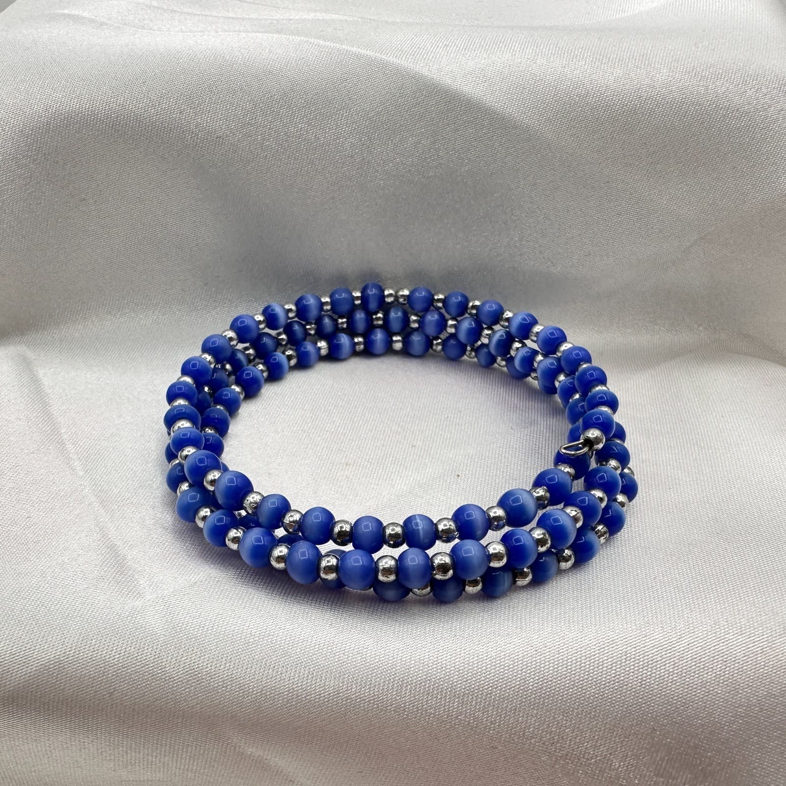 Vintage 90s Blue Glass Bead Coil Wrap Bracelet Silver Tone Spacer Boho Jewelry - Thumbnail 6