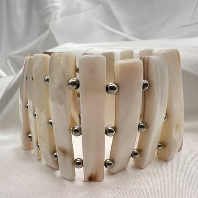 Vintage 90s Mother of Pearl Shell Stretch Bracelet Boho Wide Cuff Jewelry - Thumbnail 3