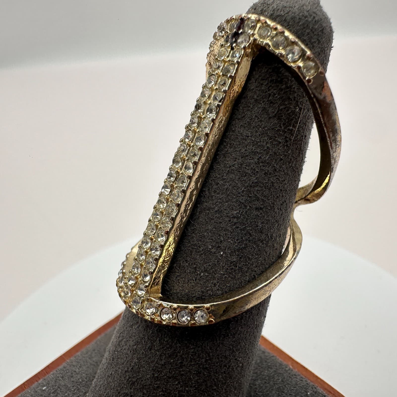 Vintage 70s Rhinestone Interlocking Gold Tone Wide Band Ring Intertwined Jewelry - Thumbnail 2