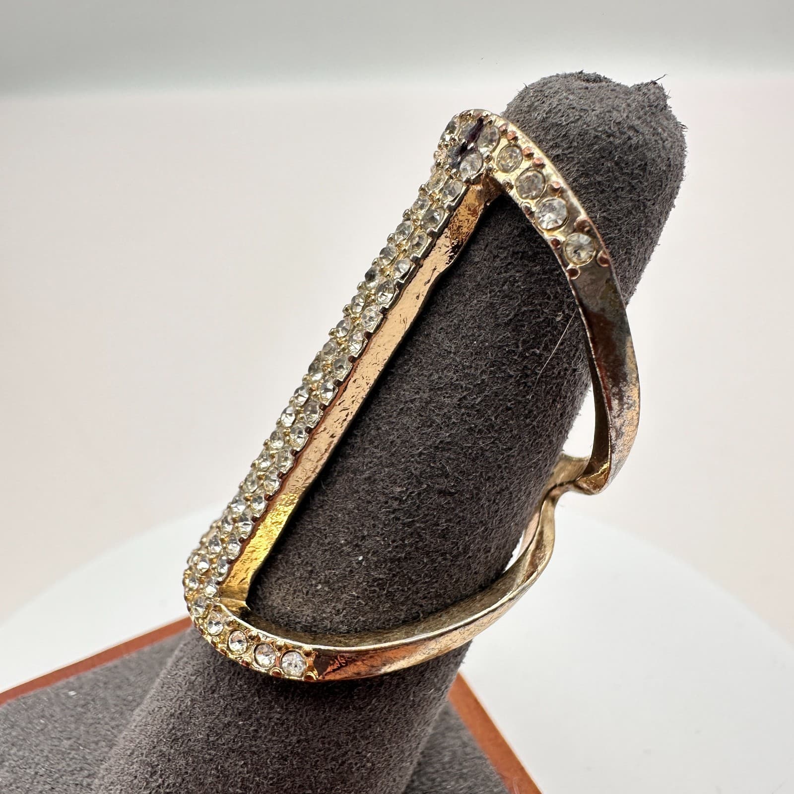 Vintage 70s Rhinestone Interlocking Gold Tone Wide Band Ring Intertwined Jewelry - Thumbnail 7