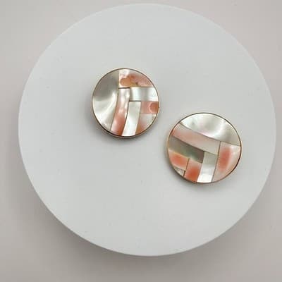Vintage 90s Mother of Pearl Shell Mosaic Earrings Gold Tone Women's Jewelry - Thumbnail 3
