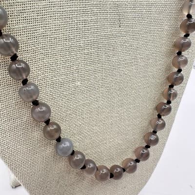 Vintage Y2K Grey Beaded Knotted Necklace Women's Classic Fashion Jewelry - Thumbnail 5