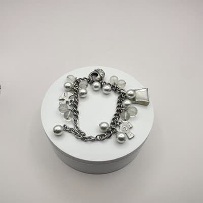 Vintage 90s Silver Tone Cross Charm Faux Pearl Beaded Bracelet Women's Jewelry - Thumbnail 7
