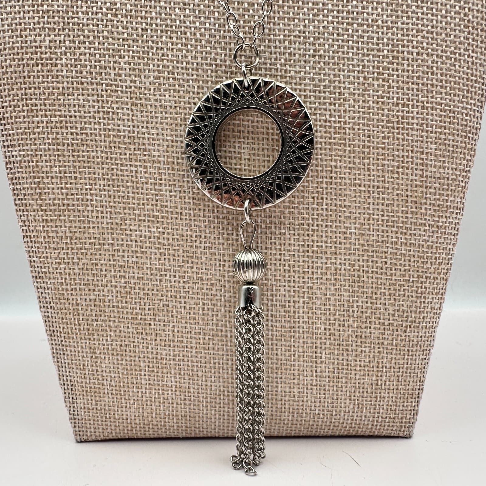 VTG 90s Silver Tone Open Circle Tassel Pendant Necklace Women's Fashion Jewelry - Thumbnail 6