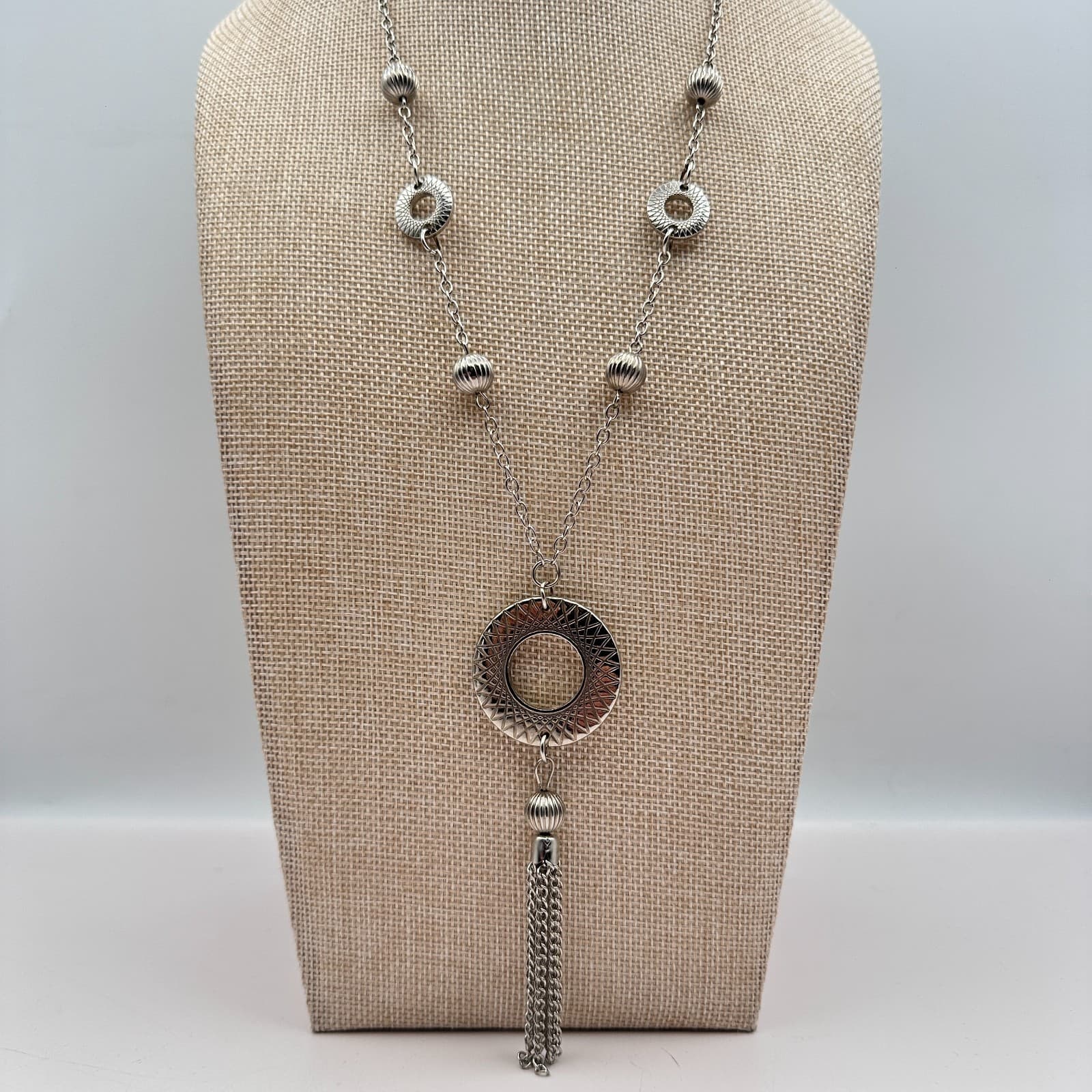 VTG 90s Silver Tone Open Circle Tassel Pendant Necklace Women's Fashion Jewelry - Thumbnail 7