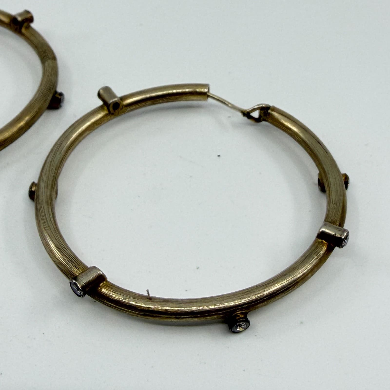 Minimalist Gold Tone Textured Rhinestone Hoop Earrings Cottagecore Statement Y2K - Thumbnail 3