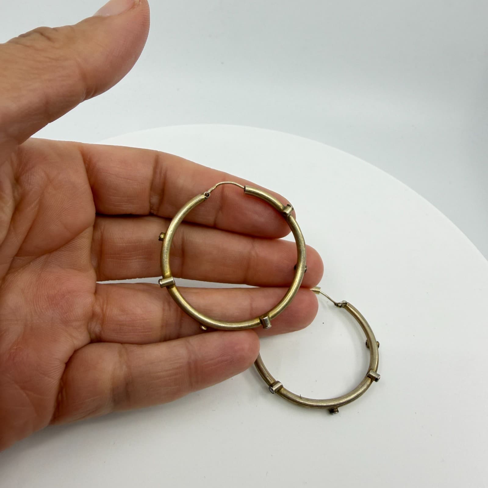 Minimalist Gold Tone Textured Rhinestone Hoop Earrings Cottagecore Statement Y2K - Thumbnail 5