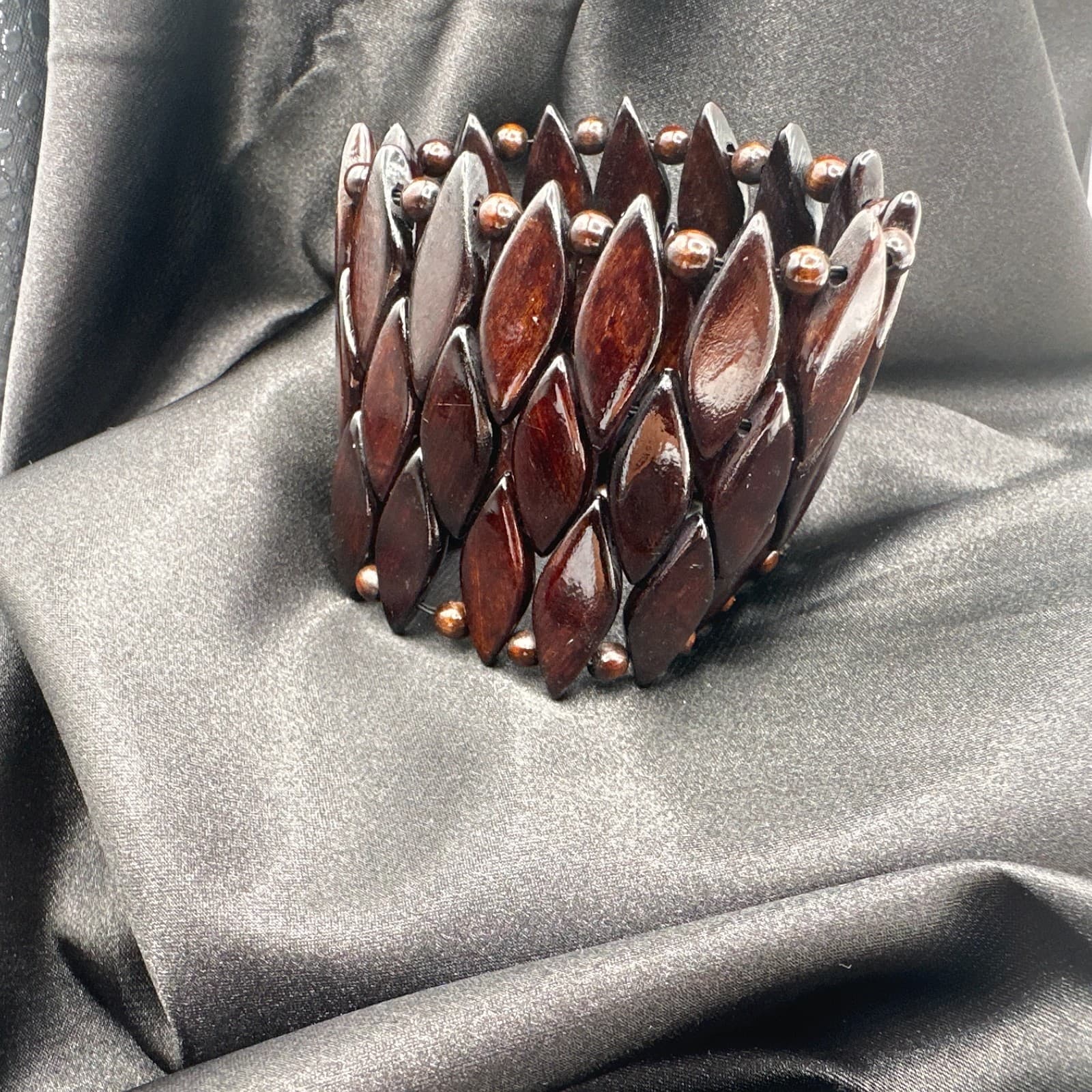 Vintage 90s Brown Wood Bead Stretch Cuff Bracelet Boho Statement Fashion Jewelry - Thumbnail 4