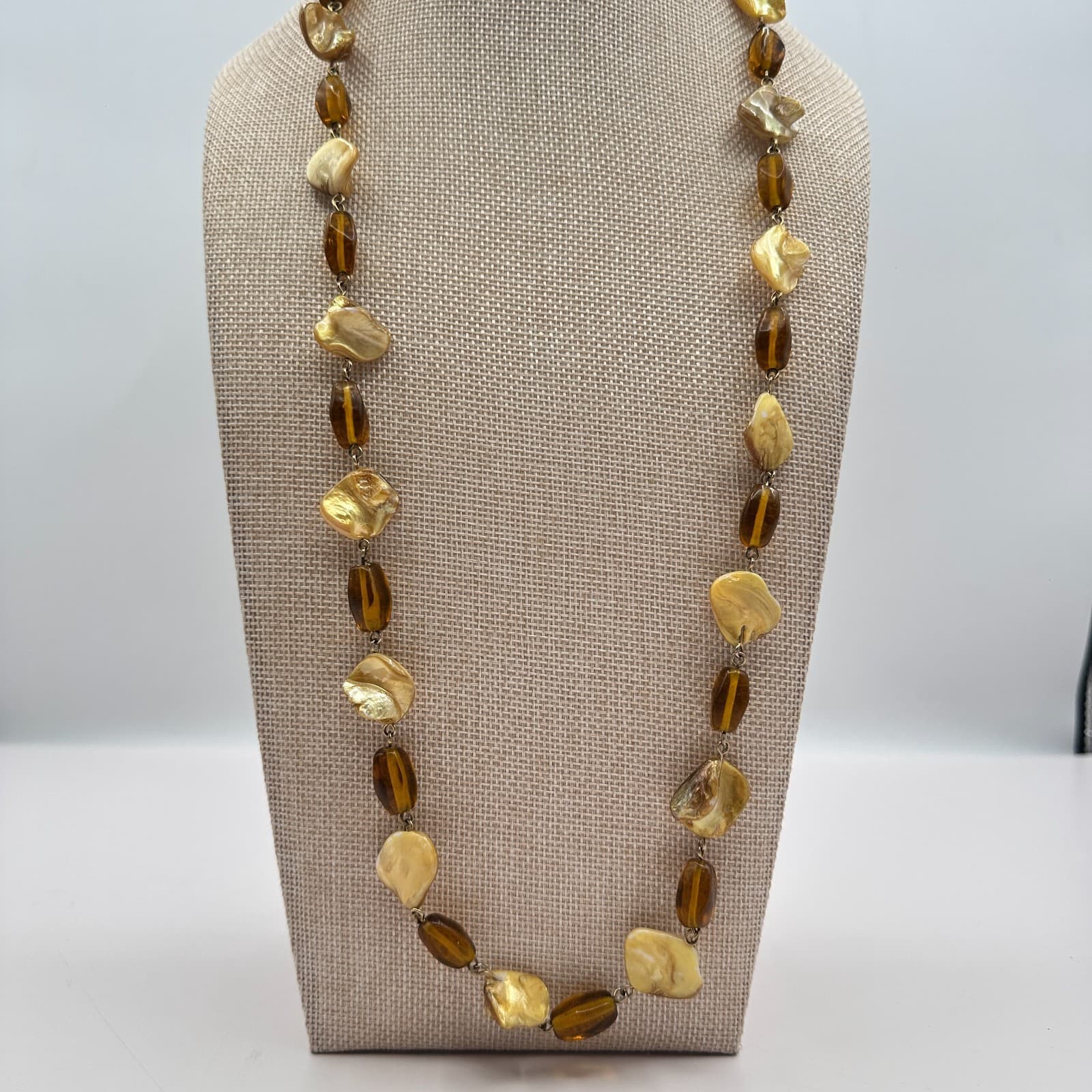 Vintage Y2K Mother Of Pearl Shell Amber Beaded Necklace Boho Statement Jewelry - Thumbnail 3