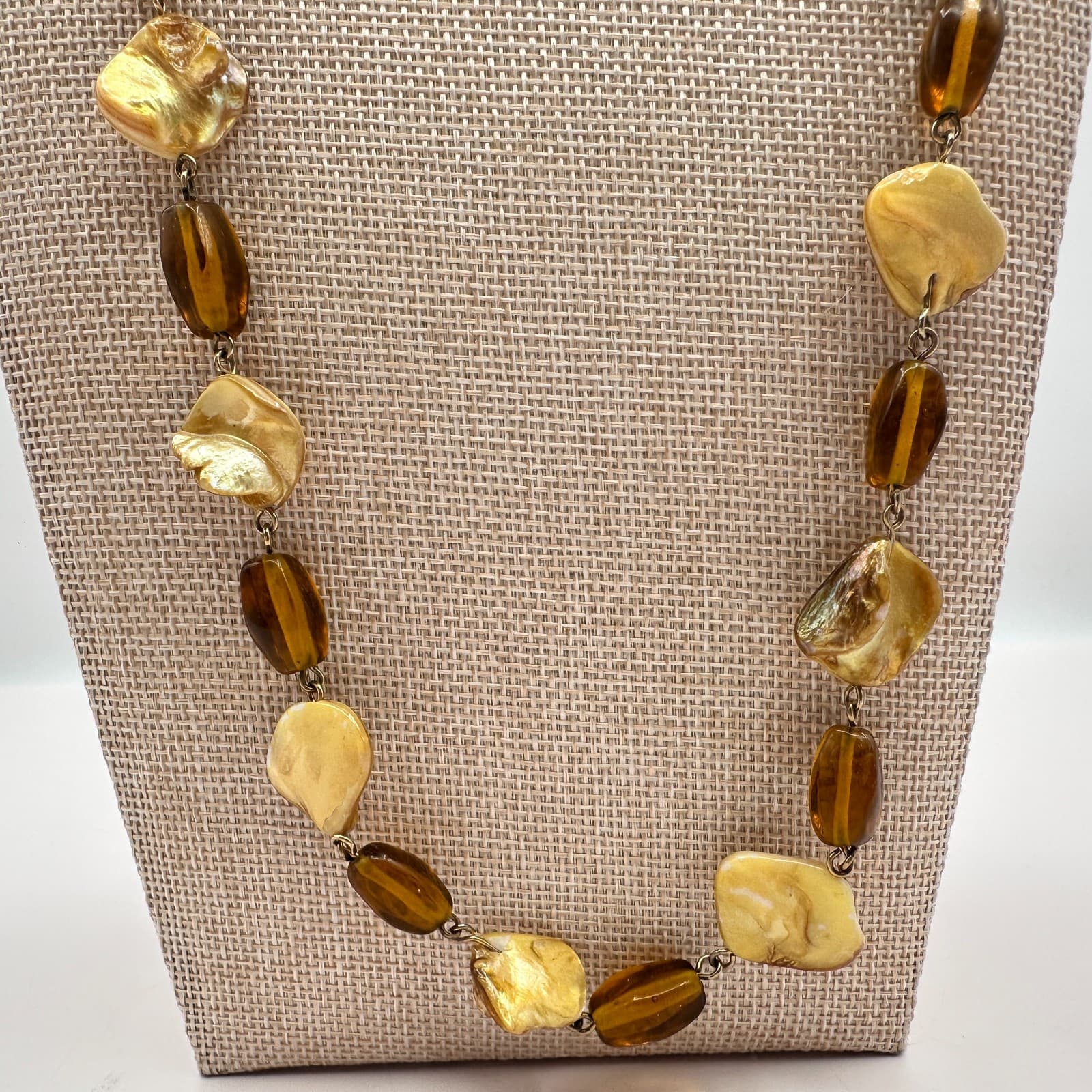 Vintage Y2K Mother Of Pearl Shell Amber Beaded Necklace Boho Statement Jewelry - Thumbnail 6