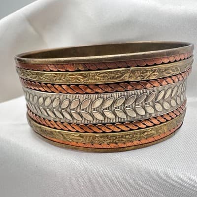 Vintage 90s Textured Leaf Chunky Cuff Wide Bracelet Boho Women's Classic Jewelry - Thumbnail 4