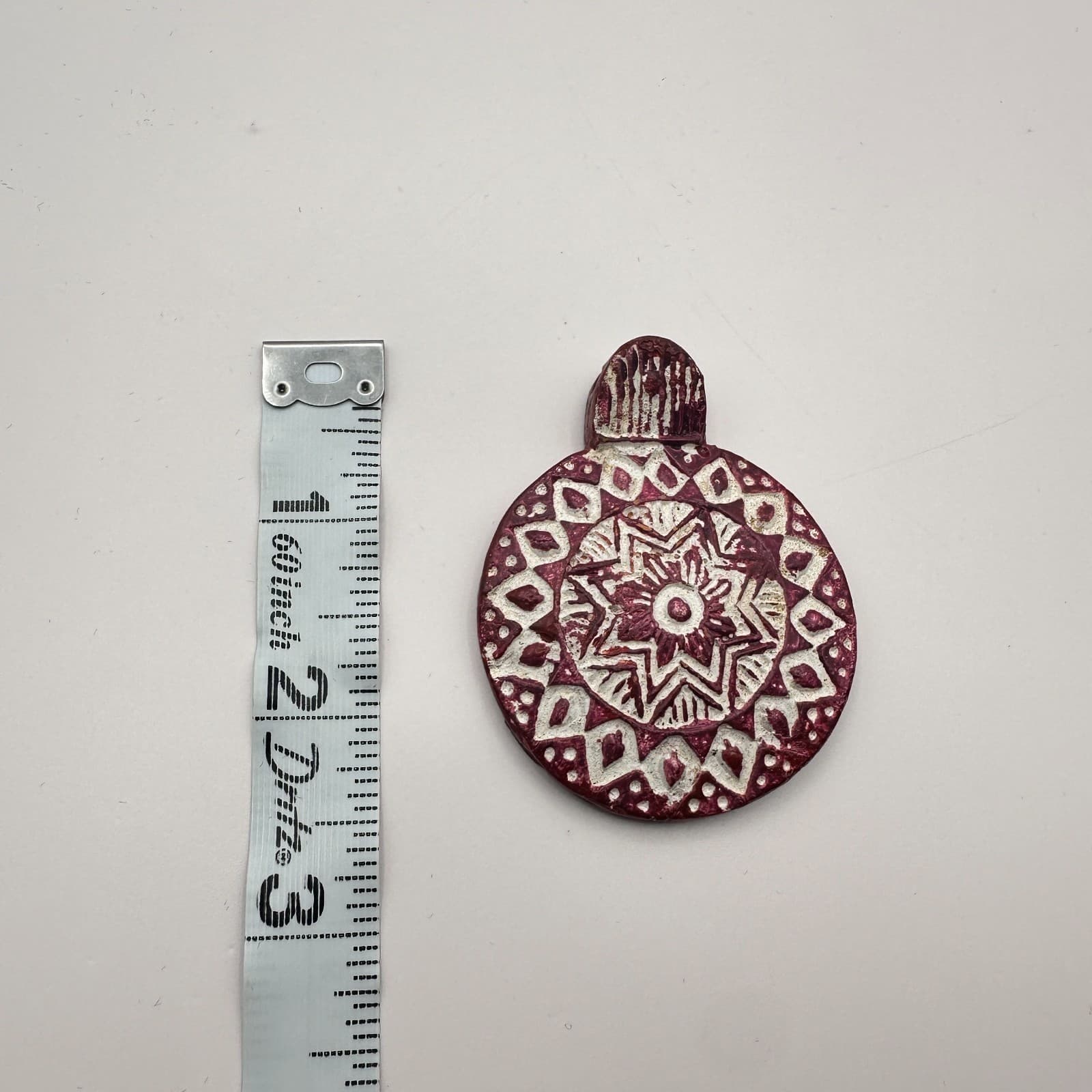 Vintage 90s Hand Painted Mandala Pendant Engraved Geometric Boho Women's Jewelry - Thumbnail 5