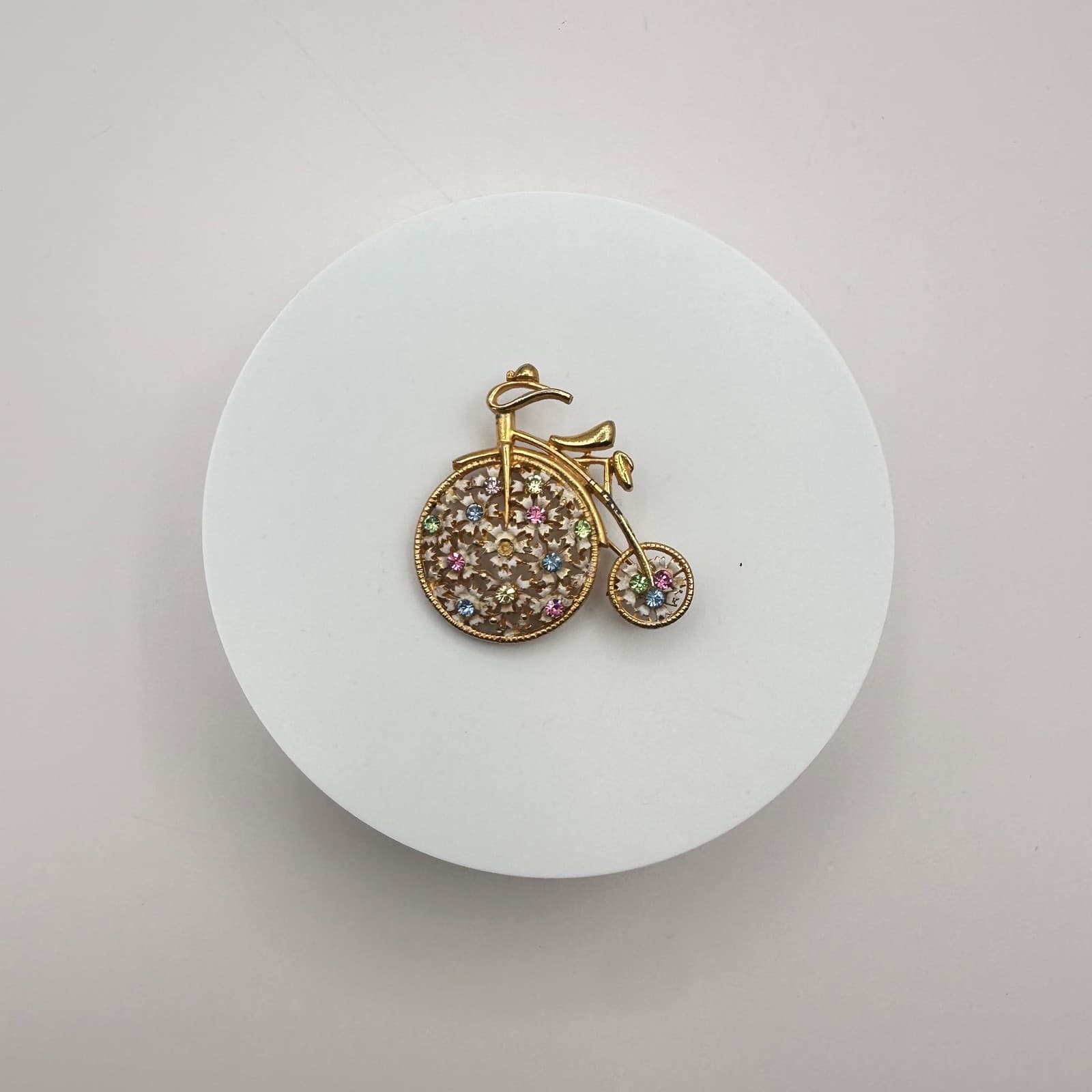 Vintage Y2K Gold Tone Rhinestone Farthing Bicycle Brooch Pin Women's Jewelry 90s - Thumbnail 2