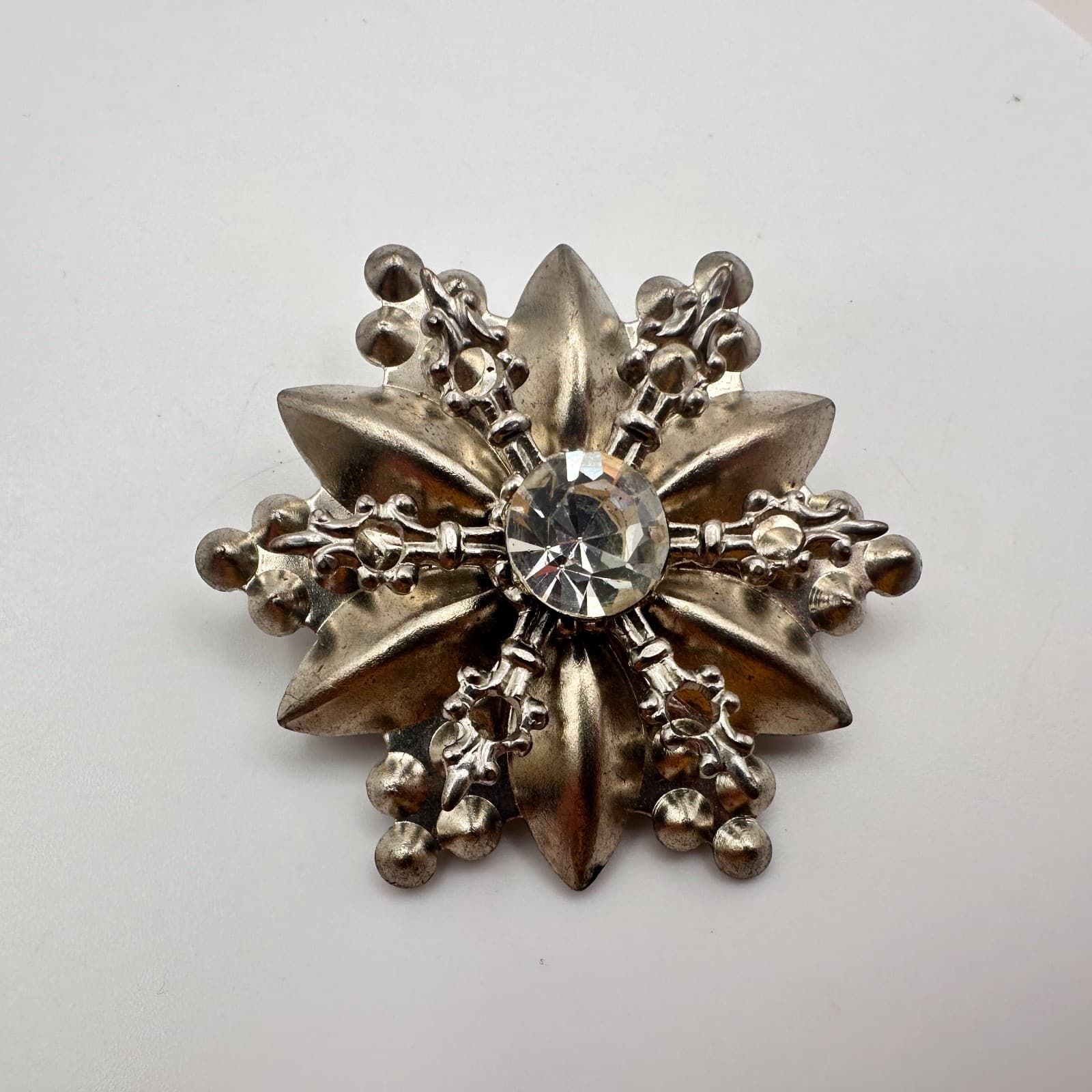 Vintage Y2K Clear Rhinestone Starburst Silver Tone Brooch Pin Statement Jewelry - Thumbnail 4